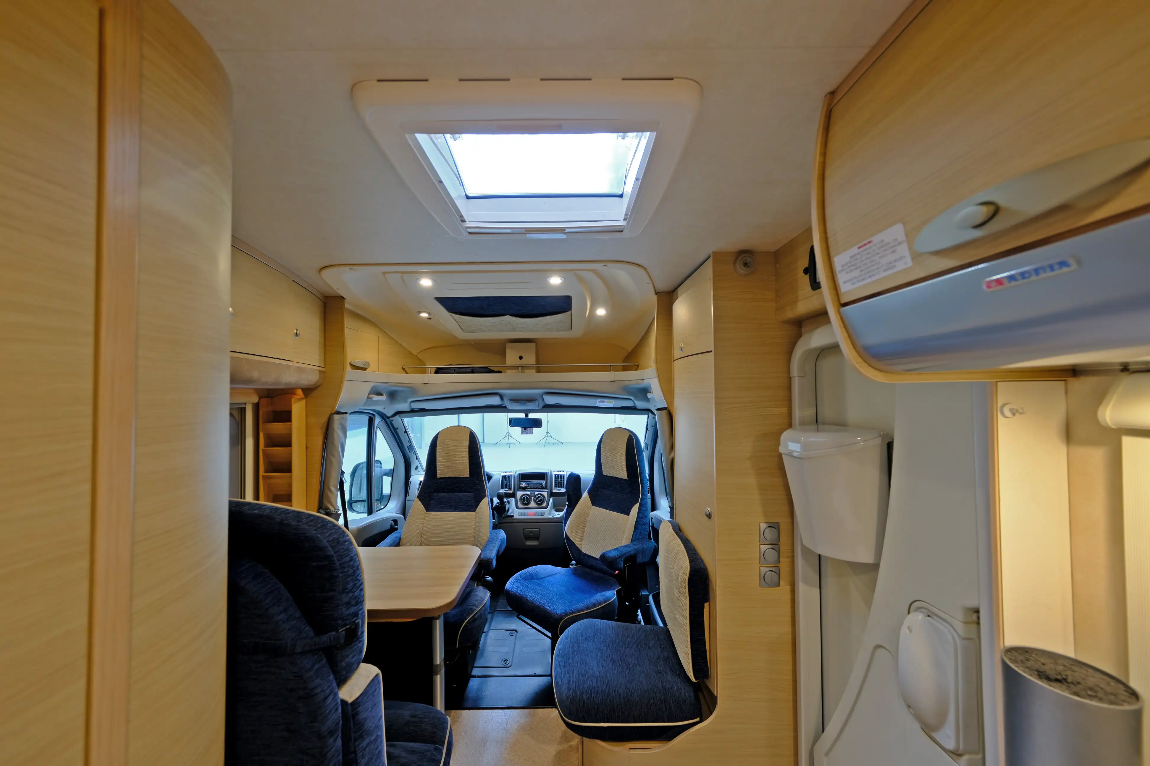 ADRIA Compact 590 SP 